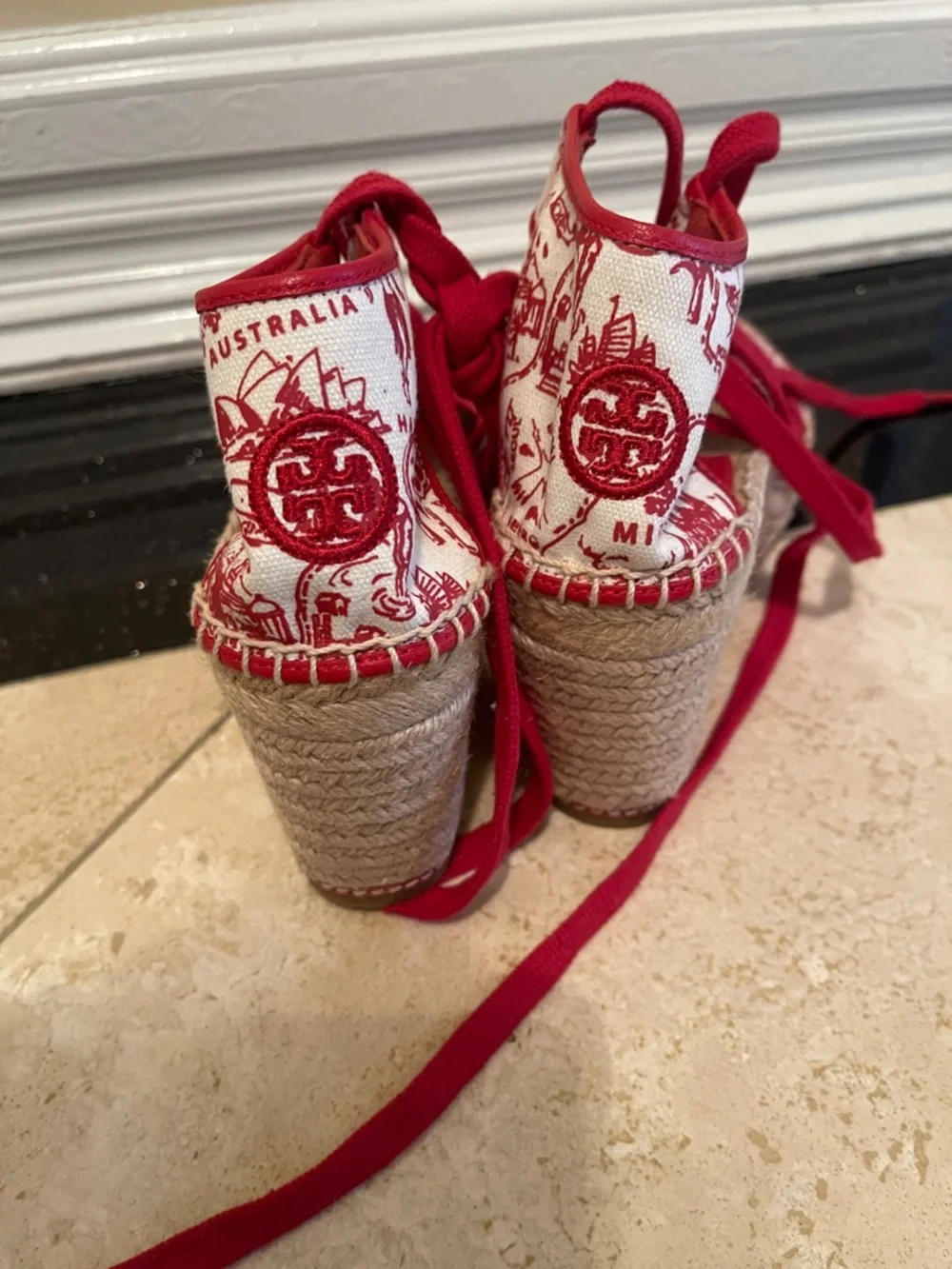 NWOT TORY BURCH red Destination Wedge Espadrilles with ankle/calf laces in sz 10